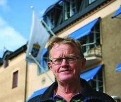 Jan-Olof Hedström, the Swedish Bergmästre outside his head-quarters in Luleå. Photo: Odd Iglebaek