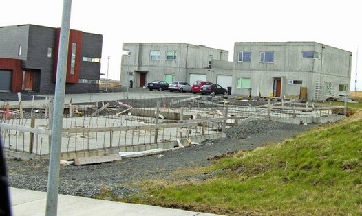 Partly finished buildings in Leirvogstunga, Mosfellsbær on the outskirts of Reykjavík Photo:  Anna Karlsdóttir